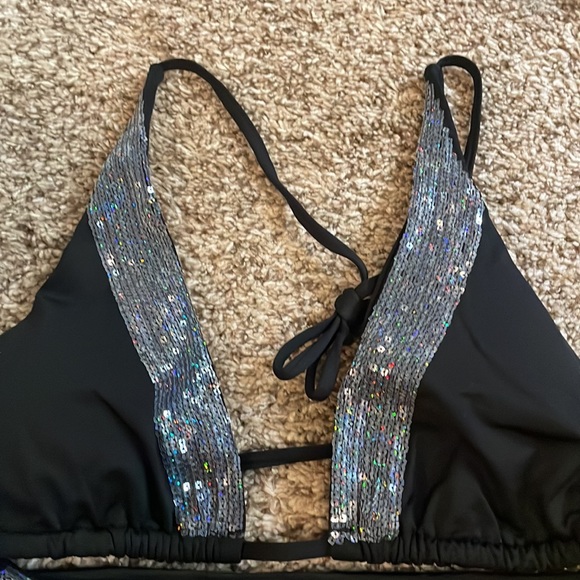 Black bikini with gray sequin - Picture 2 of 6